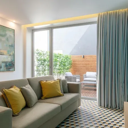 Blue Terrace Apartment